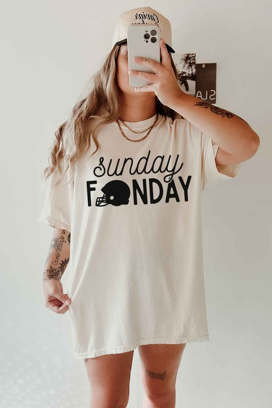 SUNDAY FUNDAY FOOTBALL GAME OVERSIZED GRAPHIC TEE